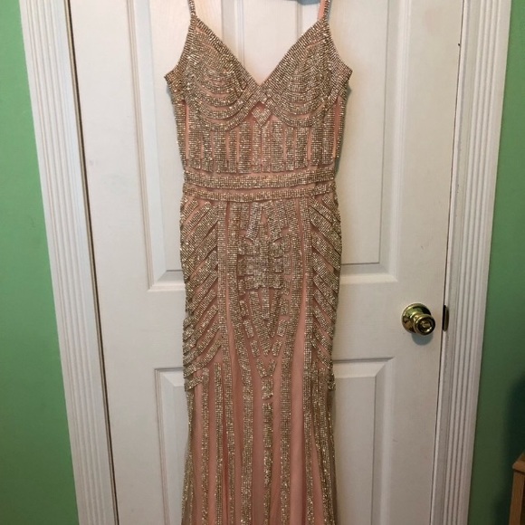 Dress - Picture 1 of 3